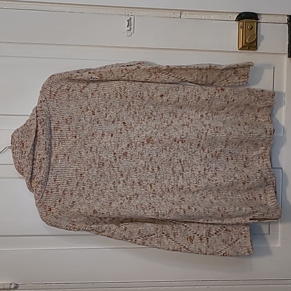 Jessica Simpson Sweater - Picture 6 of 8